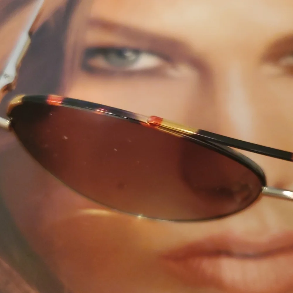 Aviator sunglasses gold and tortoises frame worn one time